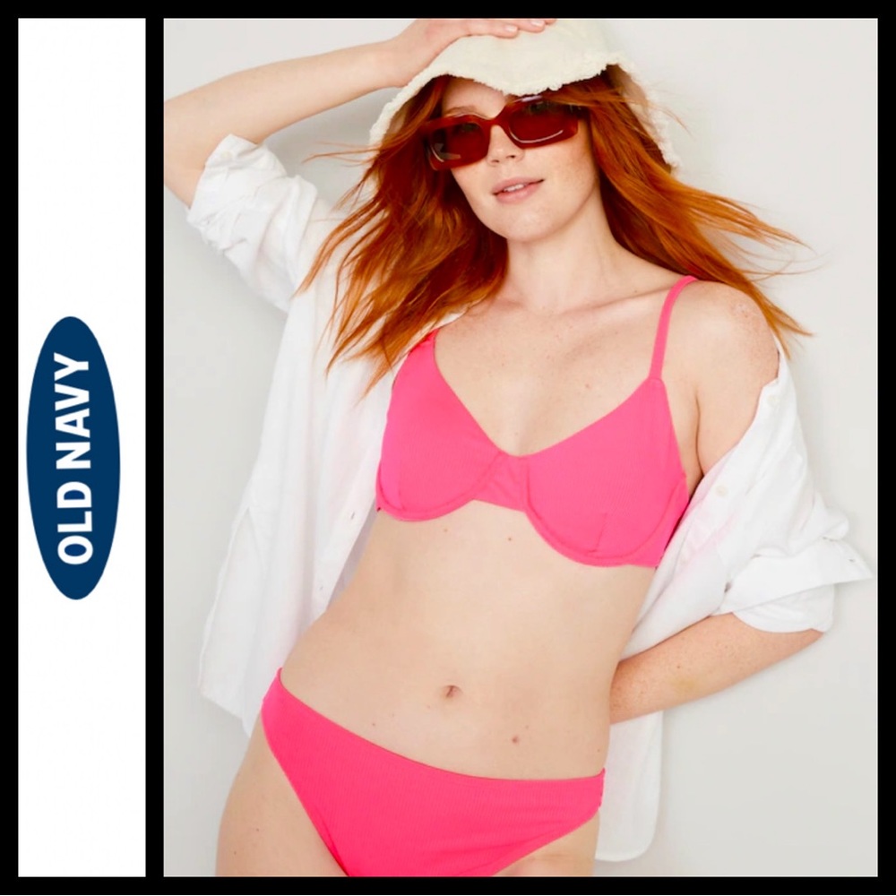 NWT Old Navy Underwire Rib Knit Bikini Top